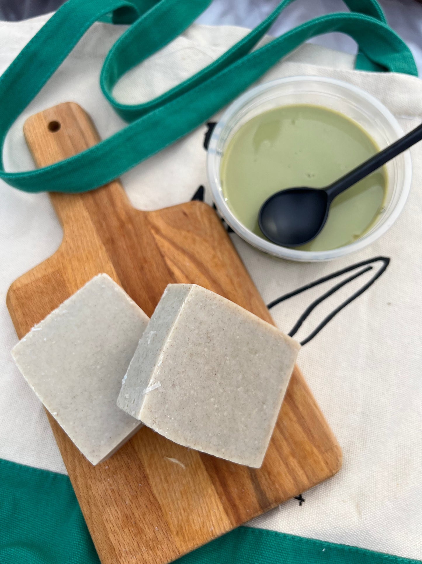 Mugwort Peppermint Artisanal Soap Bar - Premium Soap from PIQUE NIQUE - Discover natural formulations for bath and body at www.piqueniquesg.com.