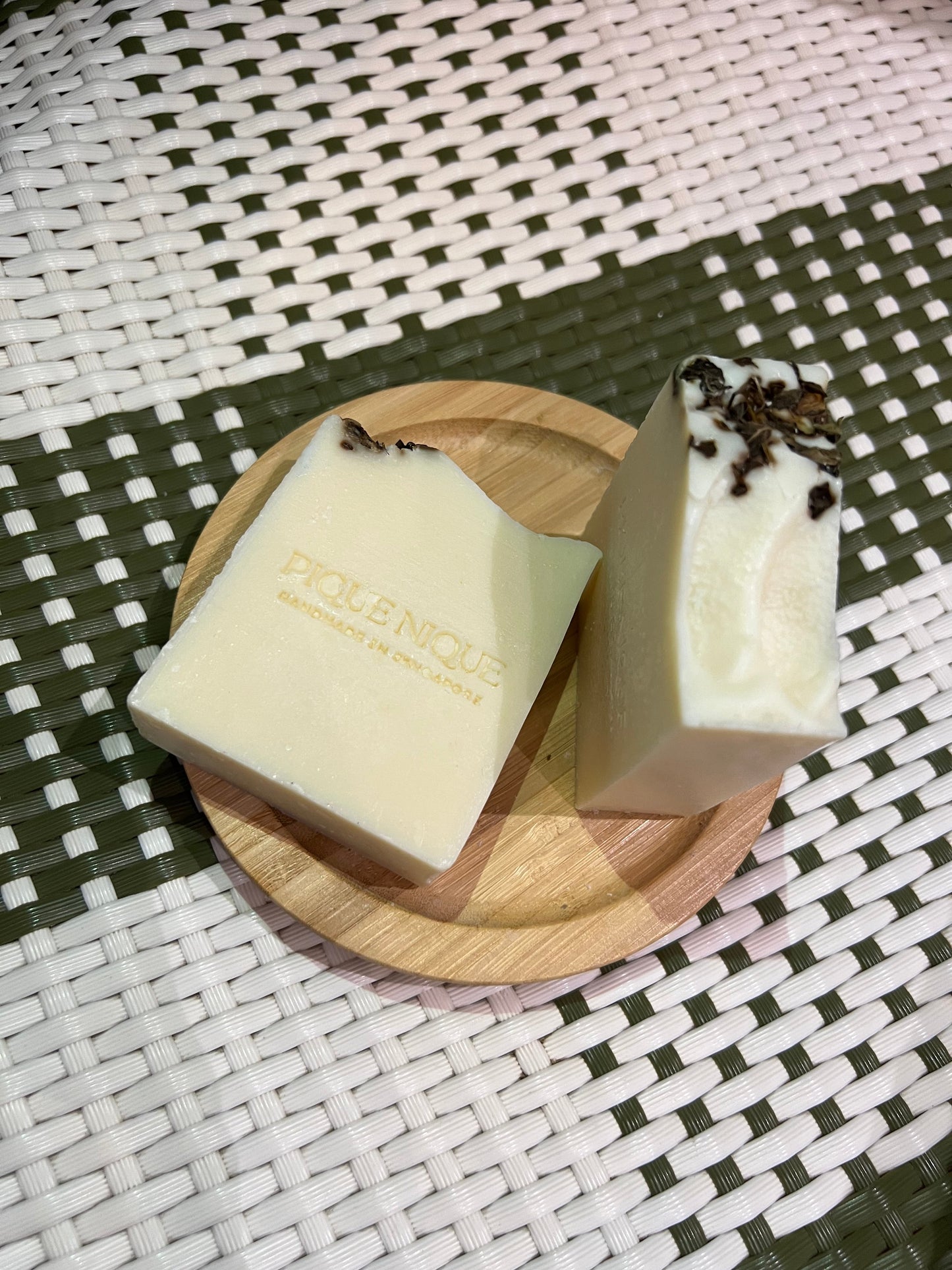 Lemonade Mint Artisanal Soap Bar - Premium Soap from PIQUE NIQUE - Discover natural formulations for bath and body at www.piqueniquesg.com.