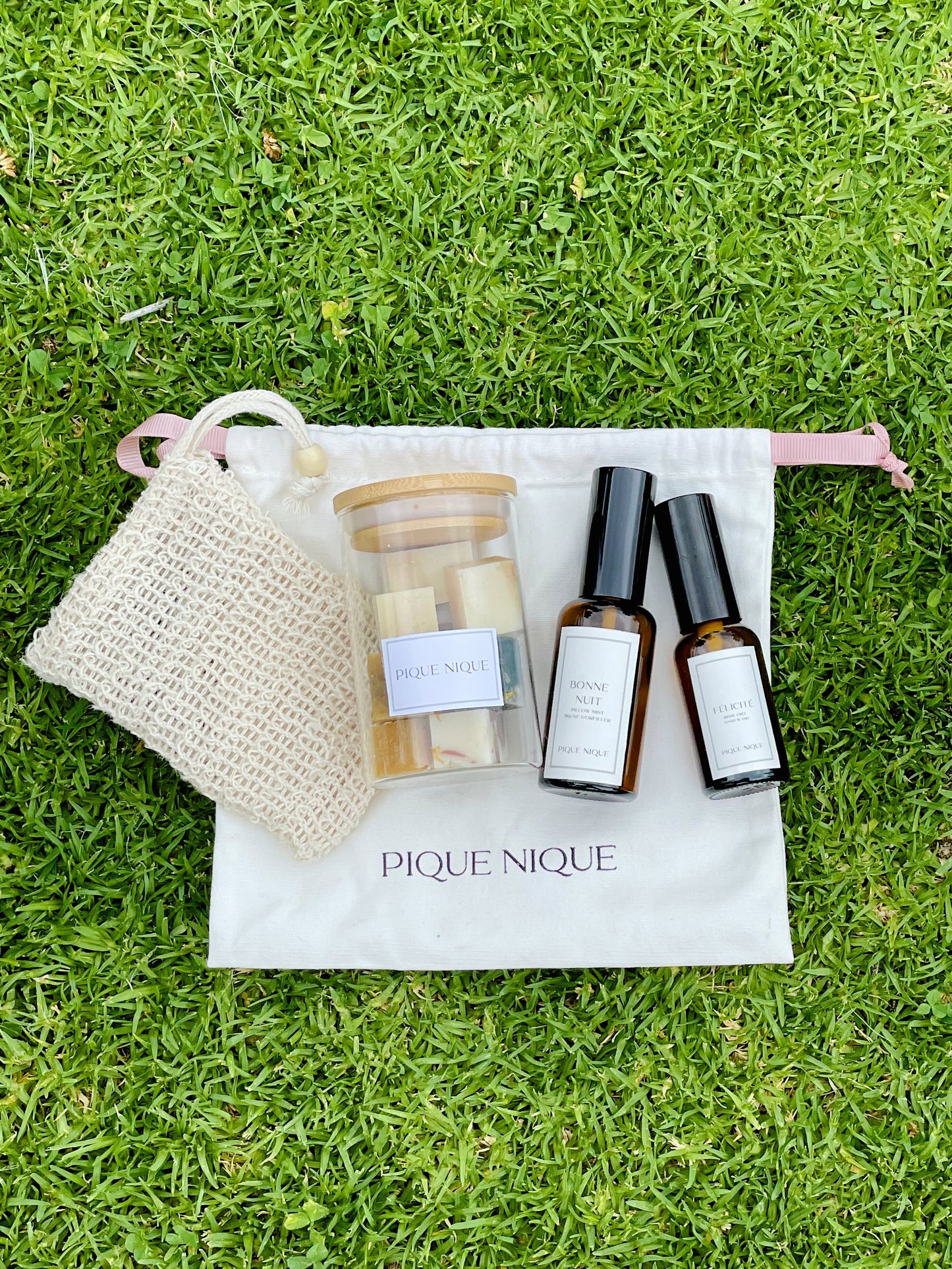 The PIQUE NIQUE Essentials Set - Premium Gift Sets from PIQUE NIQUE - Discover natural formulations for bath and body at www.piqueniquesg.com.